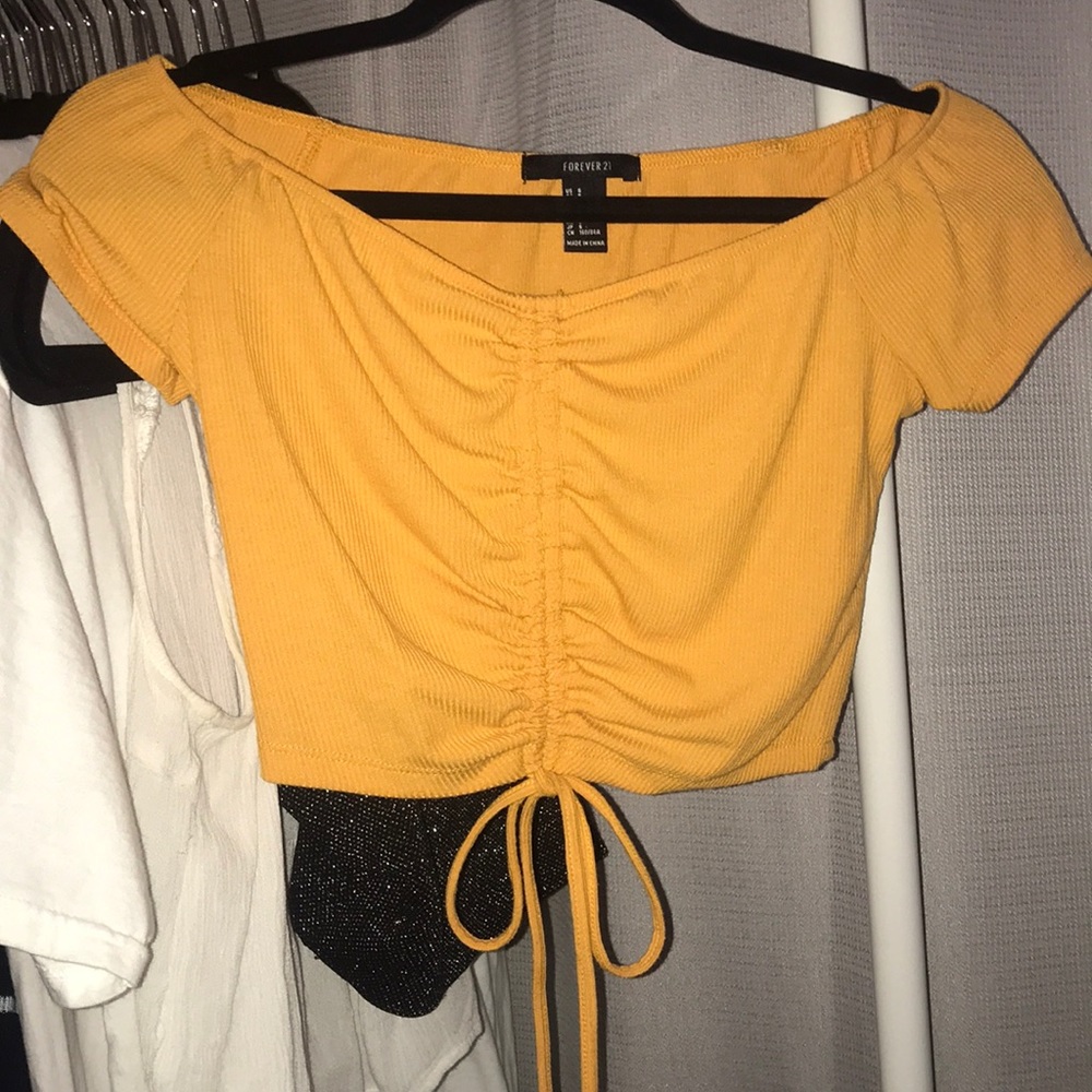 Off Shoulder Tye Crop Top